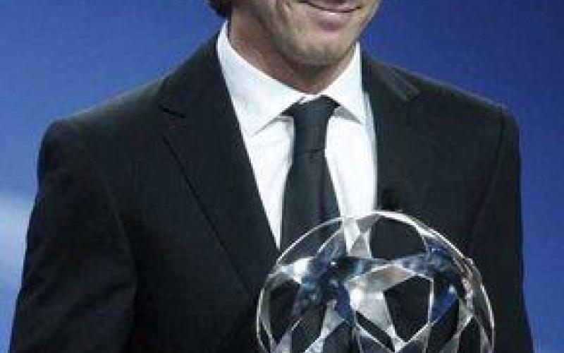 رونالدو يرشح ميسي للكرة الذهبية