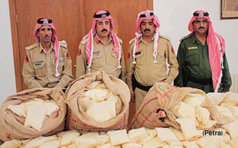 قوات البادية تضبط كمية كبيرة من الحشيش