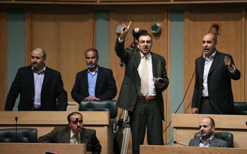 حزب من رحم الإخاء النيابية ومشادة بين أبو يامين وحدادين