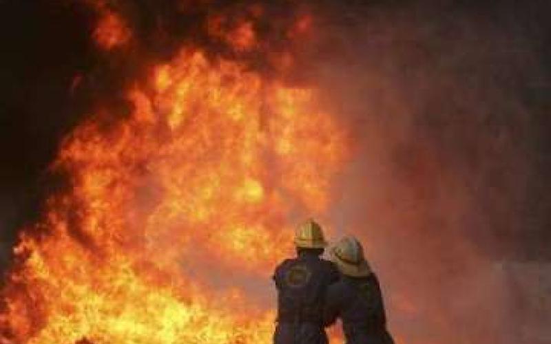 إخماد حريق في مطعم بشارع مكة