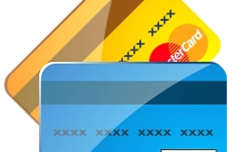 البطاقات البنكية رفاهية وعبء ثقيل