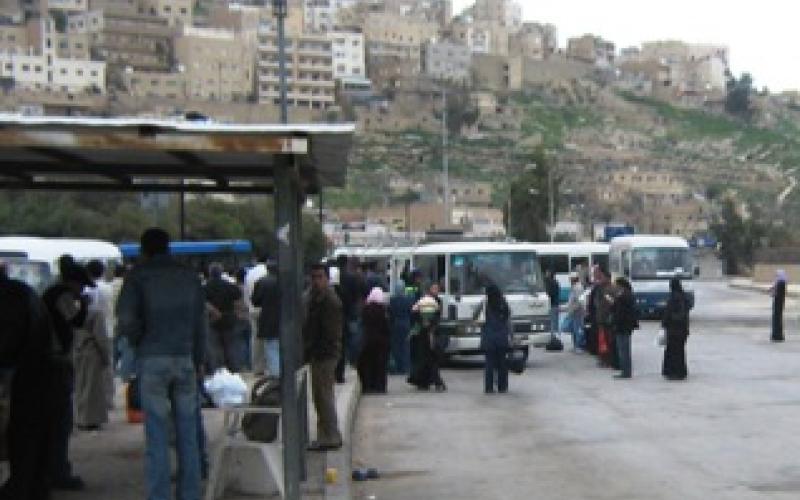 بالفيديو..الأهالي يطالبون هيئة النقل بحل لأزمة دير علا-عمان