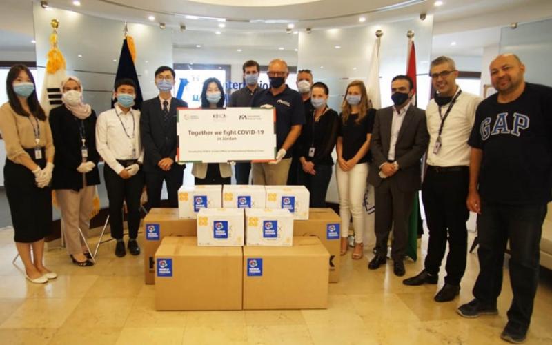 وكالة التعاون الدولي الكورية "كويكا" تتبرع بمعدات طبية لمخيمات اللجوء والمجتمعات المحلية في الأردن
