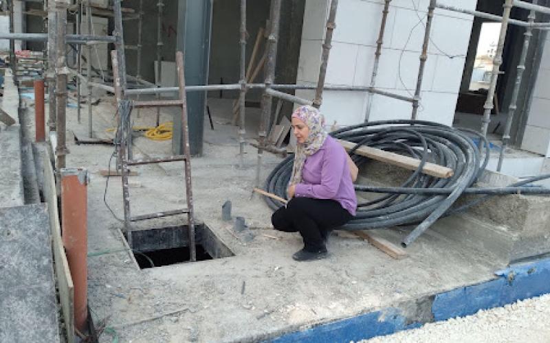 فتحة بئر لتجميع مياه الأمطار في مبنى سكني قيد الإنشاء - منطقة عبدون